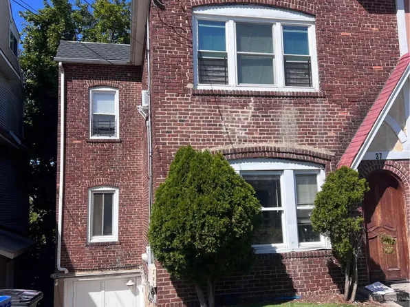 37 Chester Pl #1, Staten Island, NY 10304