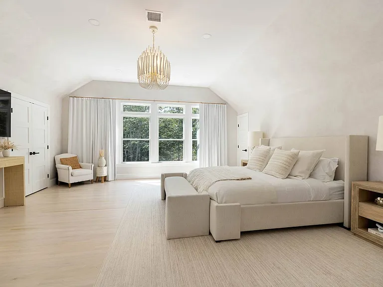 Catalpa Pl — Photo 19
