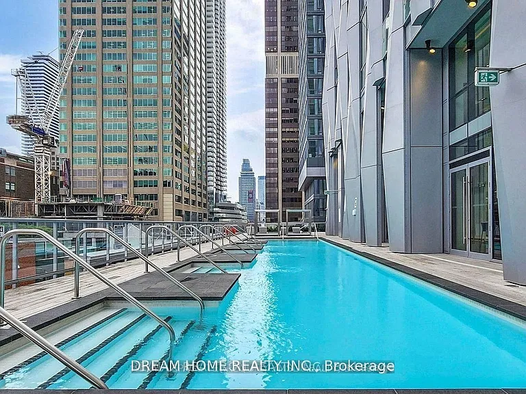 1 Yorkville Ave #3003 — Photo 18