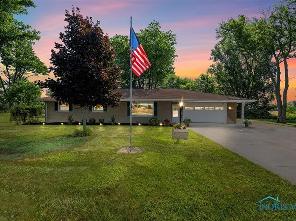 699 N Toussaint South Rd, Oak Harbor, OH 43449