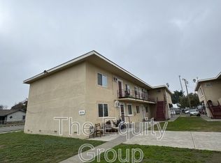 830 Davis St APT 3, Hanford, CA 93230
