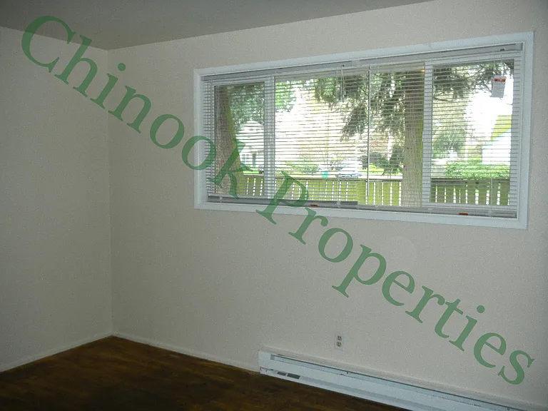 2 Bedroom Duplex in Santa Clara Neighborhood — Photo 11