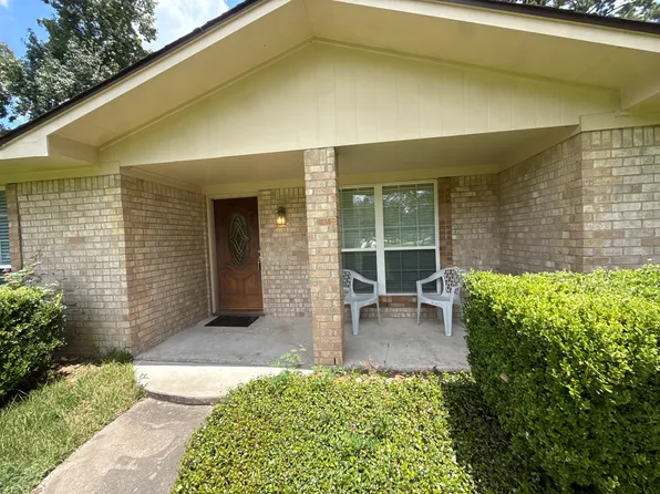 10212 Lakewood Dr, Conroe, TX 77385