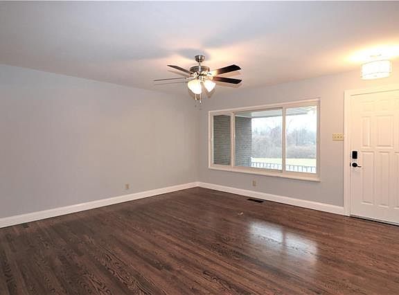 2nd image of 6128 Claymont Dr
