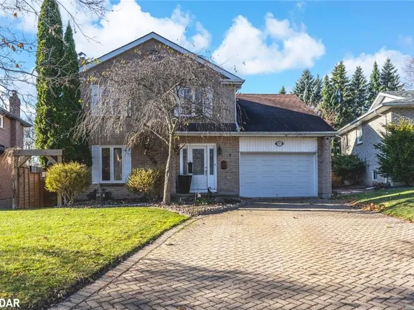 11 Earls Ct, East Gwillimbury, ON L9N 1E5