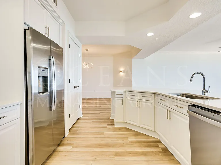 2901 Atlantic Ave #703 — Photo 12