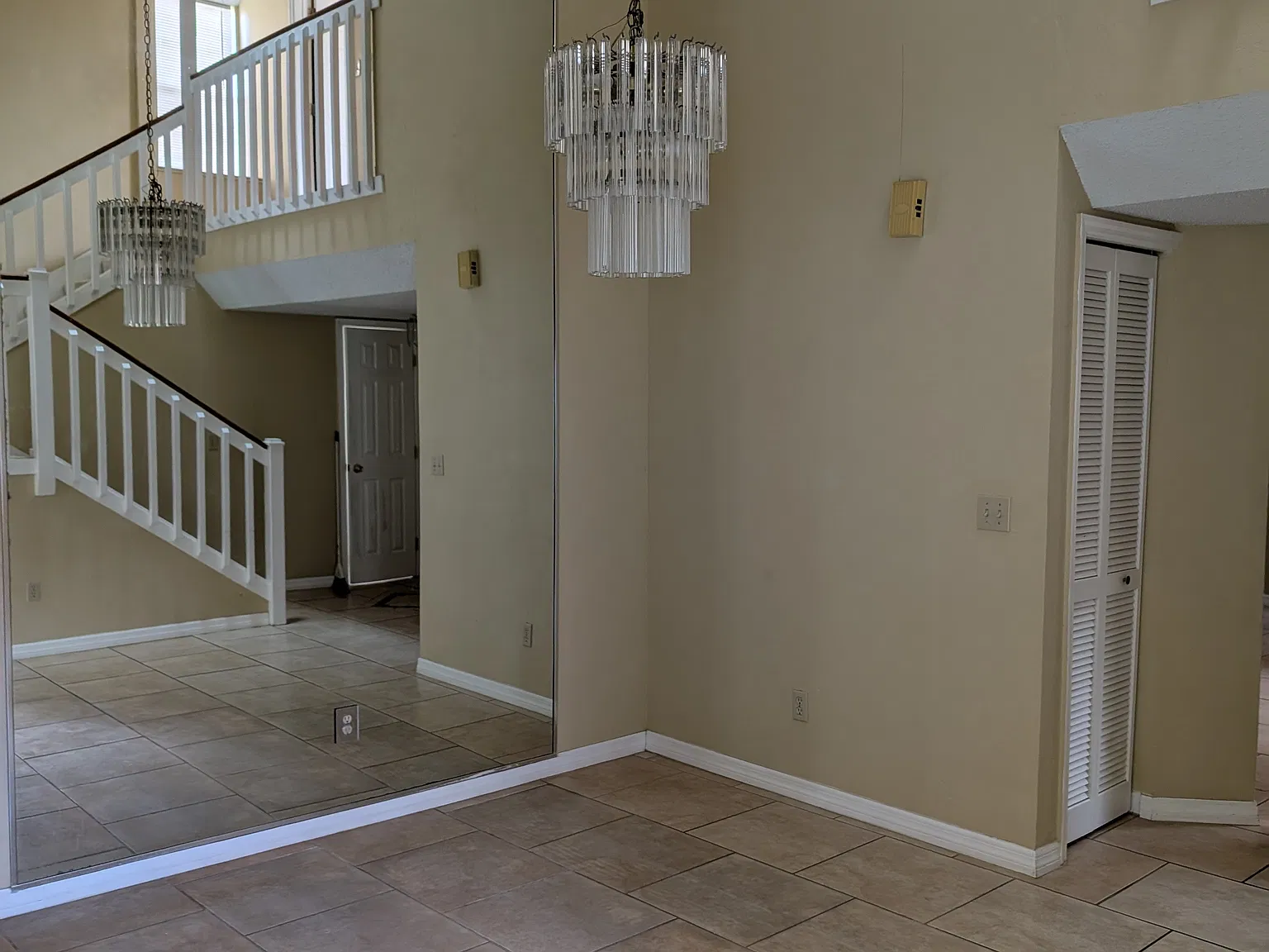 3 bed, 2.5 bath, 1850 sqft, $2,195 — Photo 3