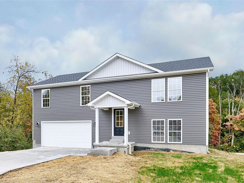 1st image of 10 Myriah Ct