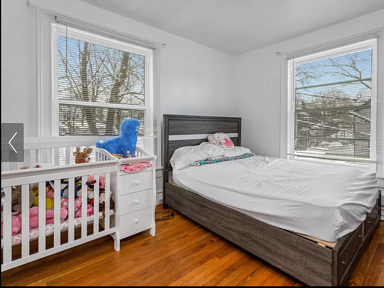 18 Grandview Ave #1 — Photo 13