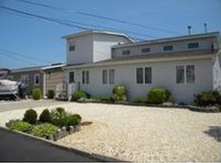 7 Andrew Dr, Manahawkin, NJ 08050