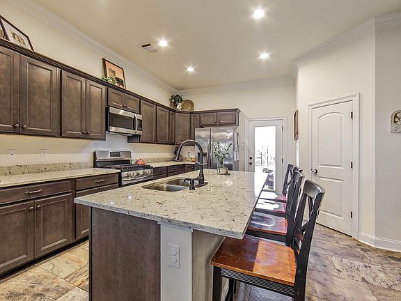 3rd image of 311 Bishop Ct
