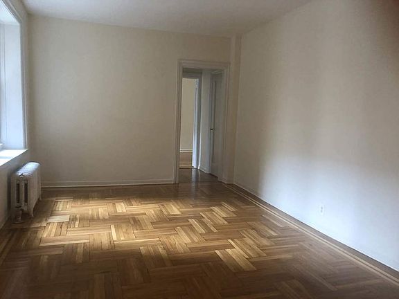 2nd image of 261 Seaman Ave APT 7A