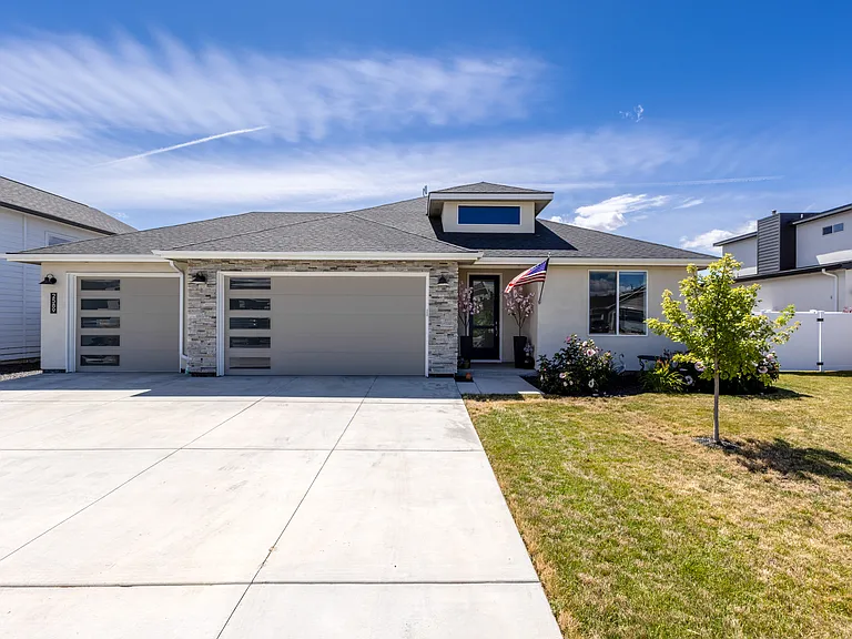 2589 E Jonagold Ct — Photo 1