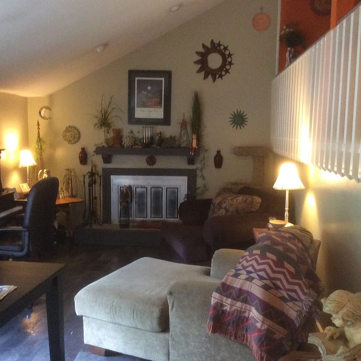 3058 Broadway St photo 1