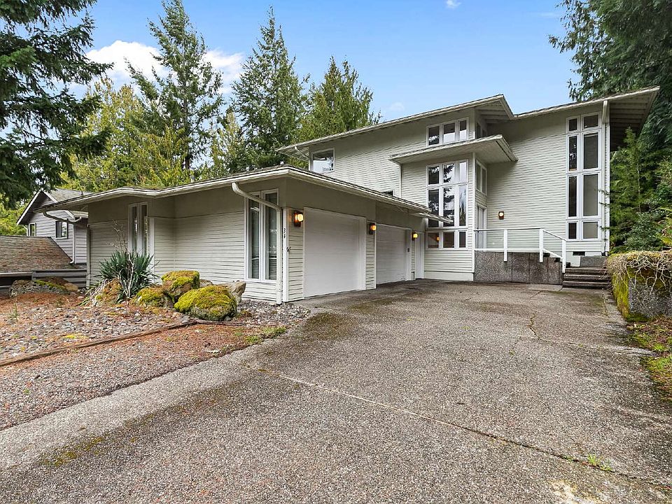 1st image of 34 N Point Dr