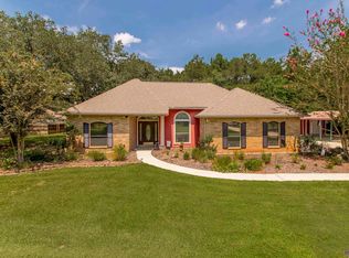 241 Gitz Ln, Madisonville, LA 70447