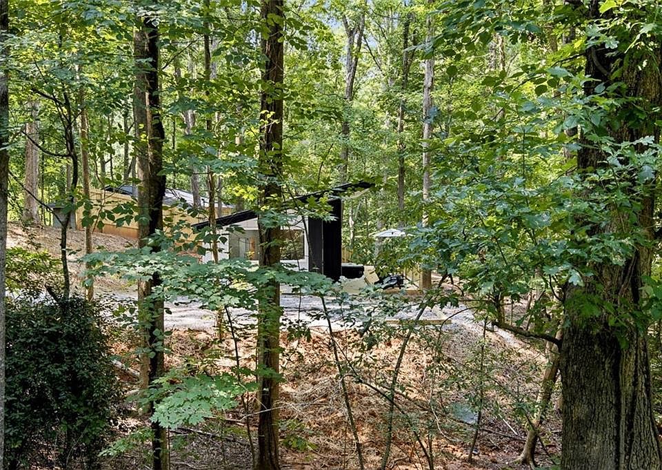 1st image of 3203 Navajo Cir