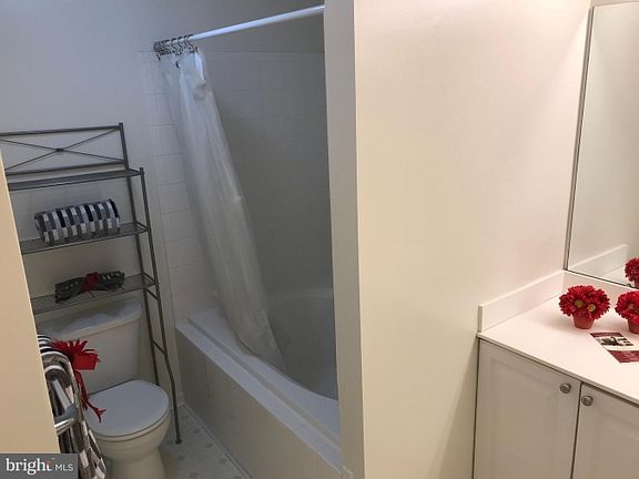 5th image of 5029 Woods Line Dr Unit 15