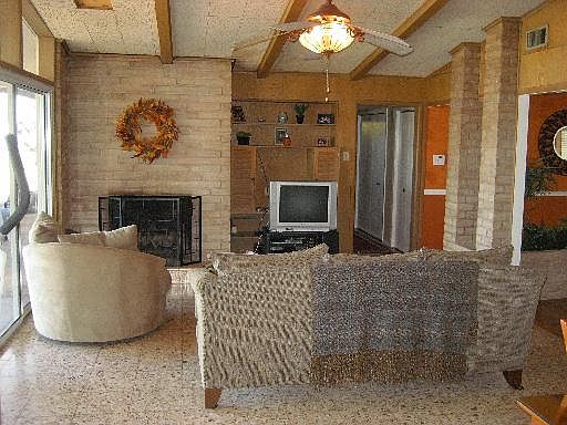 4th image of 7123 W OAKRIDGE DR
