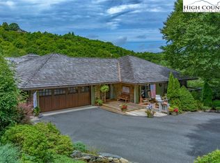 131 Meadowlark Ln, Banner Elk, NC 28604