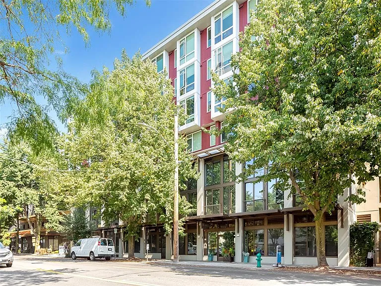 The Blake Apartments — Photo 3