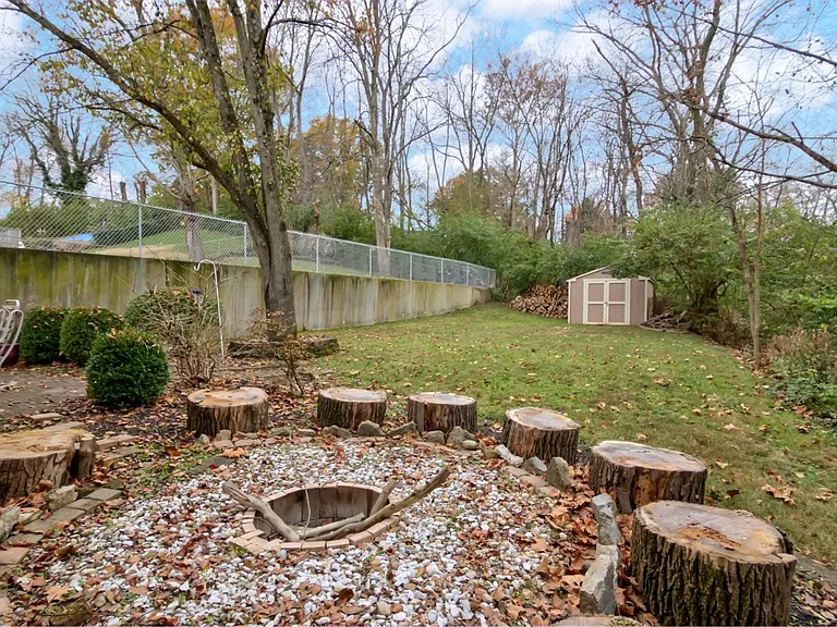 8589 Wicklow Ave — Photo 20