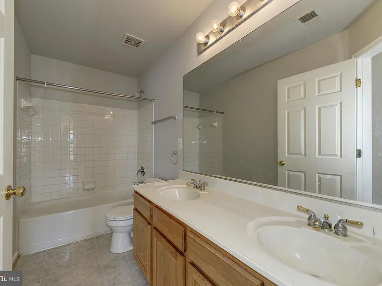 2768 Myrtlewood Dr — Photo 24