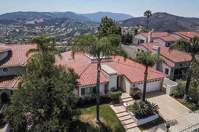 2nd image of 24702 Cordillera Dr