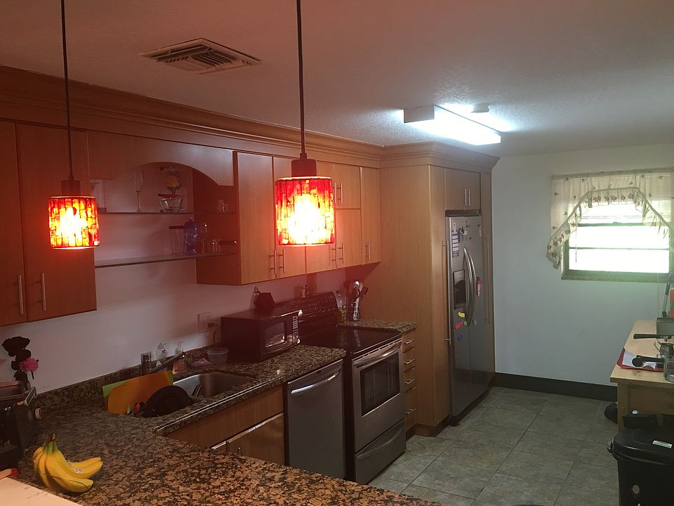 1st image of 3926 Estepona Ave