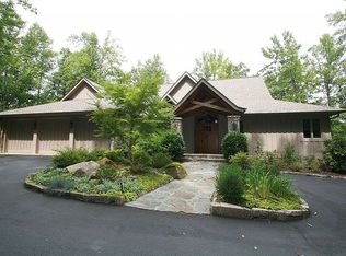 79 Old Hickory Trl, Hendersonville, NC 28739
