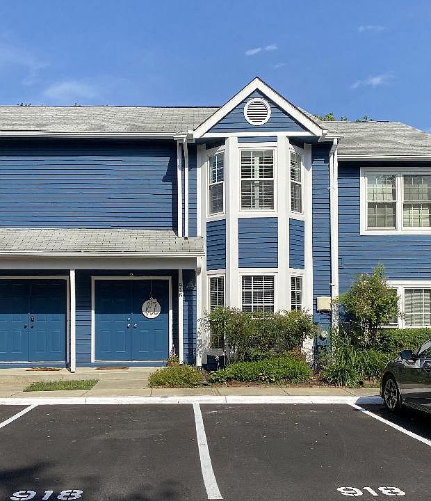 1st image of 918 Breakwater Dr