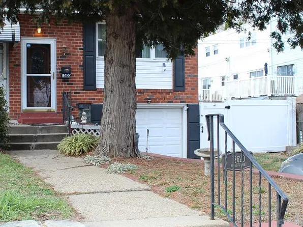 12620 Knights Rd, Philadelphia, PA 19154