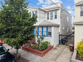 337 Grant Avenue