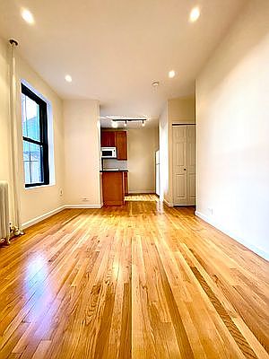 1st image of 520 E 79th St APT 5F