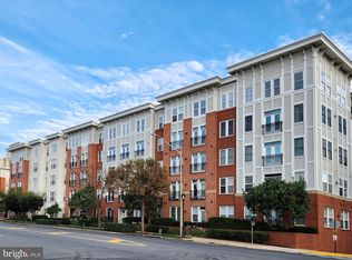 2665 Prosperity Ave APT 143, Fairfax, VA 22031