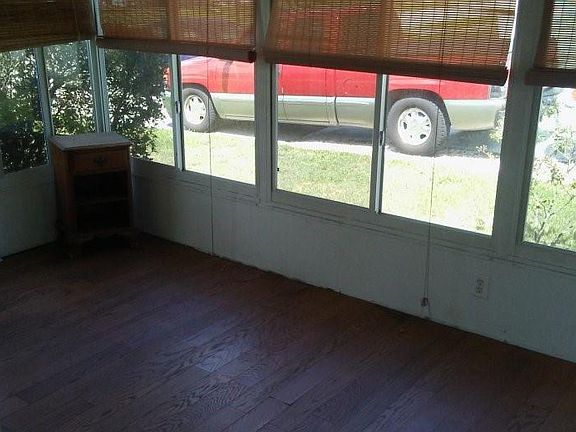 5th image of 125 Barefoot Trl
