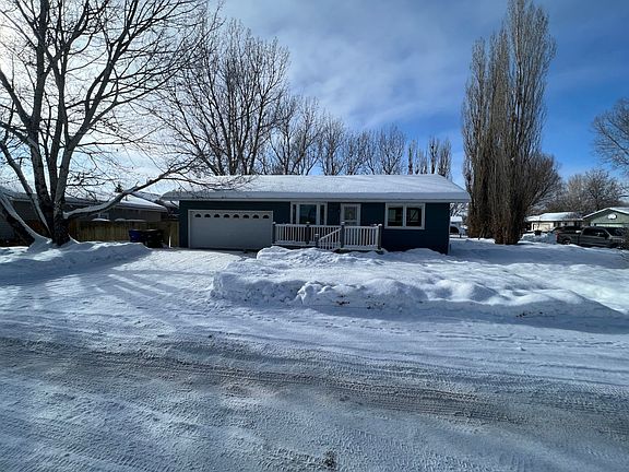 3rd image of 418 Spire Dr
