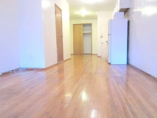 Rented by FirstService Realty (legacy) | media 15