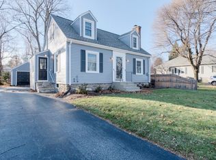 14 Calumet Ave, Worcester, MA 01606