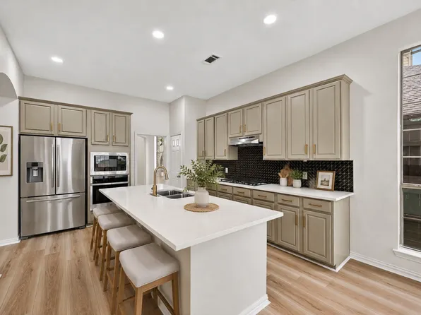 2717 Whispering Trl, Little Elm, TX 75068