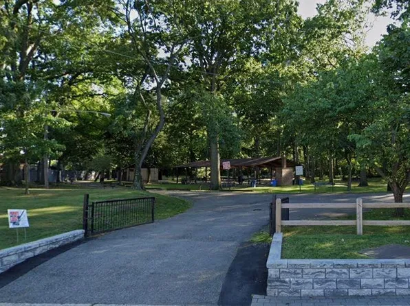 2006 Harmon Cove Tower image 34 of 43