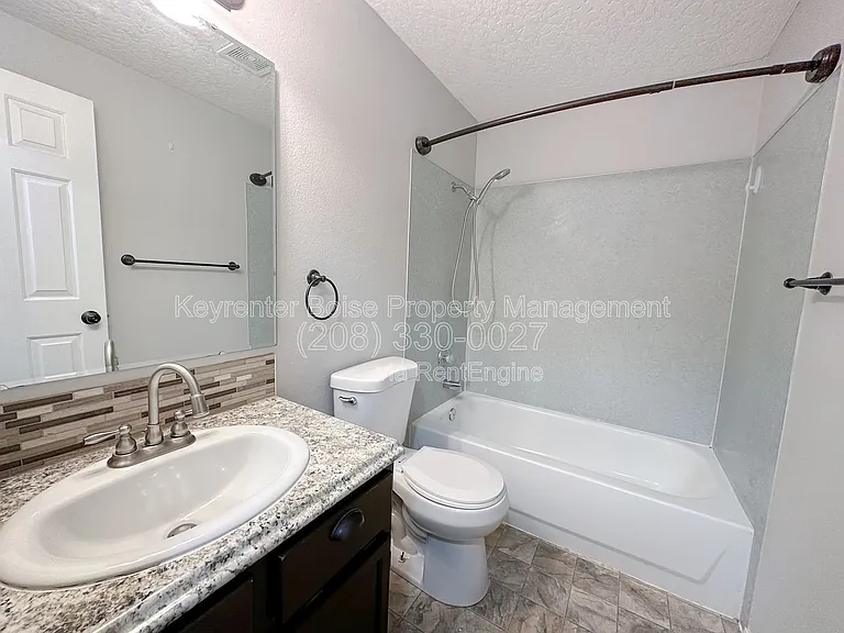 1017 W Edwards Ave — Photo 12