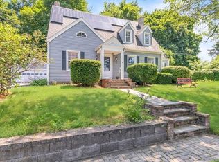 38 Upper Beverly Hls, West Springfield, MA 01089