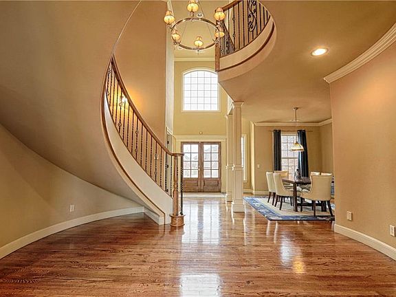 4th image of 5301 S Promontory Ct