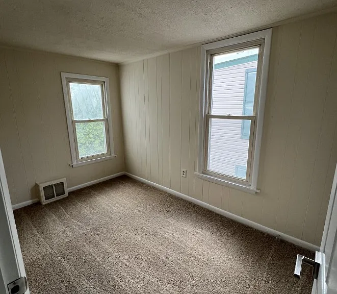 1088 South St — Photo 11