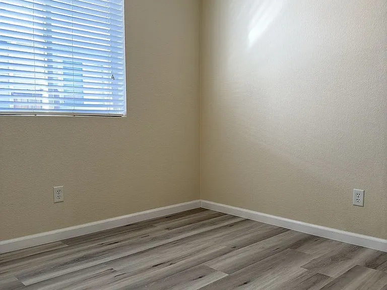 3033 W Custer Pl — Photo 20