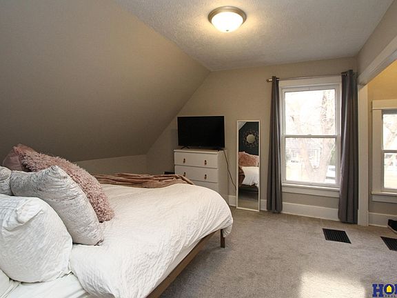 5th image of 1718 Pepper Ave