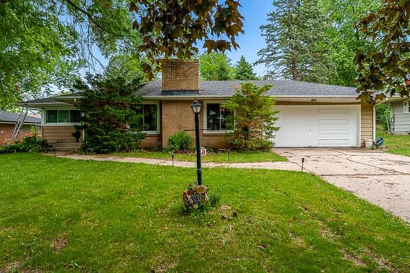 1st image of 1107 Pine Valley Dr
