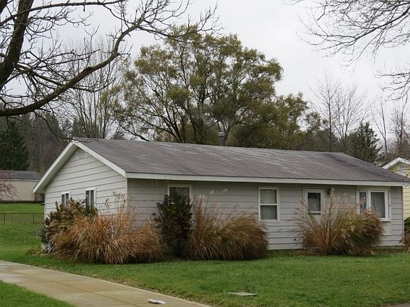 3rd image of 354 Sylvia Dr