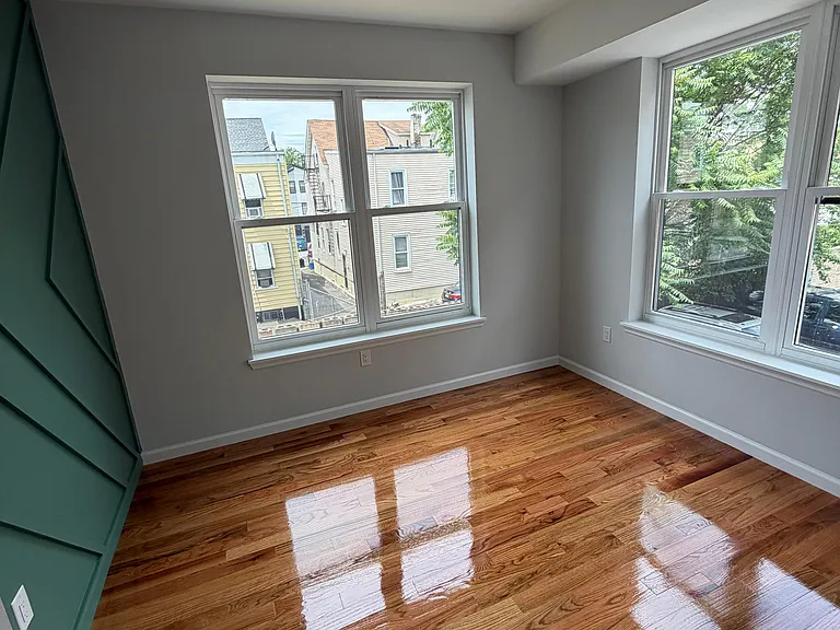 181 Munn Ave #3 — Photo 9